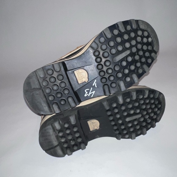 Sorel Caribou Boots - Picture 13 of 14
